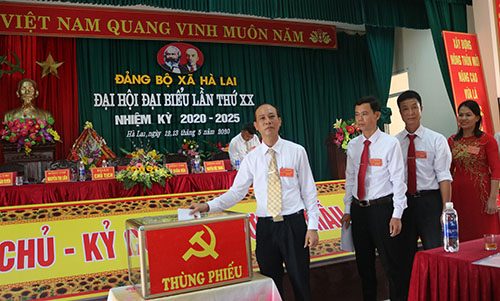 https://hatrung.thanhhoa.gov.vn/portal/Photos/2020-05/cf644577d243a33dIMG_0708.JPG
